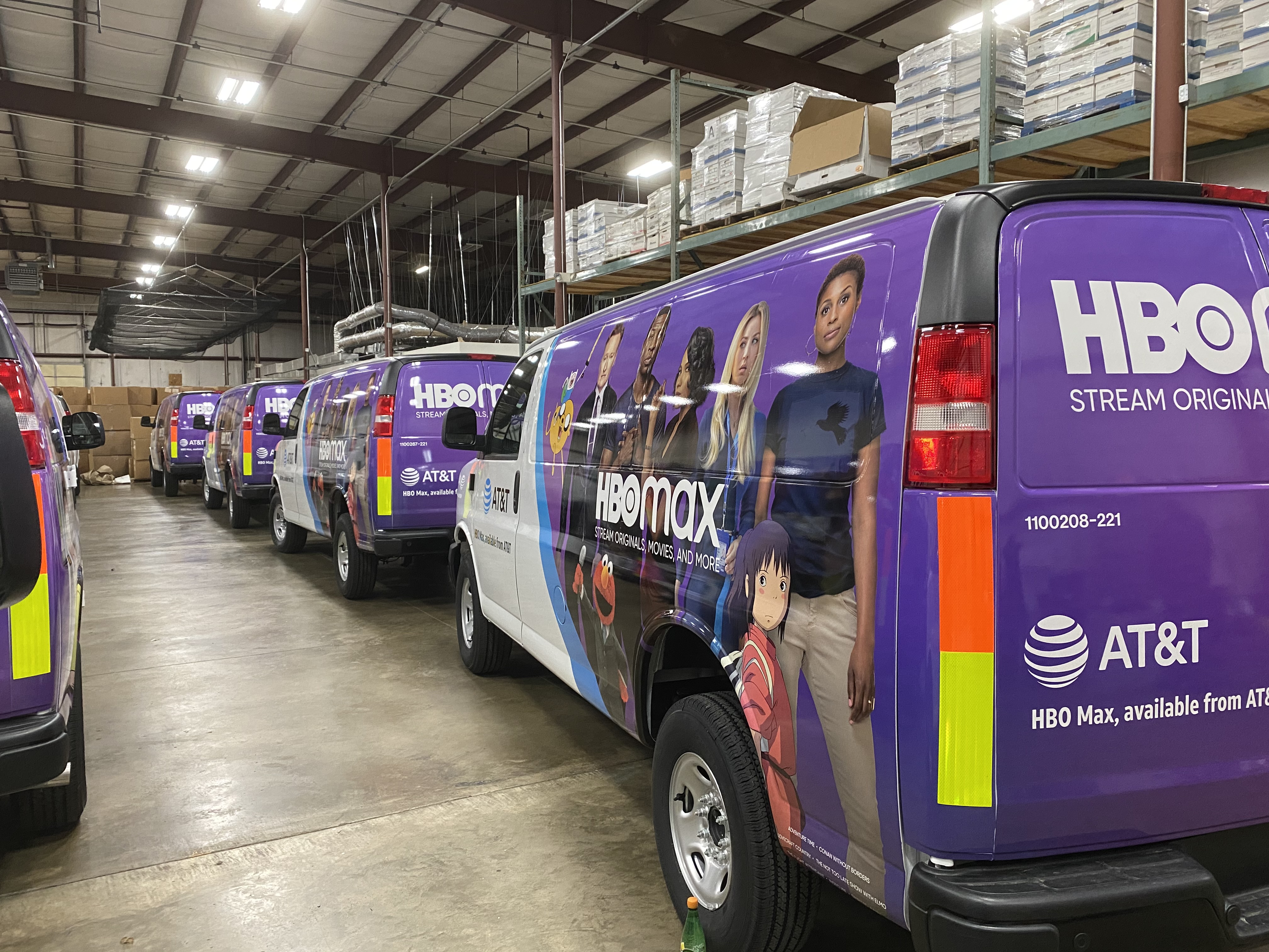 Vehicle graphics installation